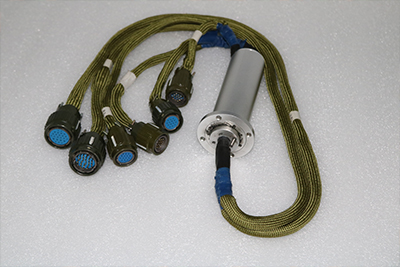 軍工航天專業(yè)導(dǎo)電滑環(huán) 軍工航天專業(yè)導(dǎo)電滑環(huán)